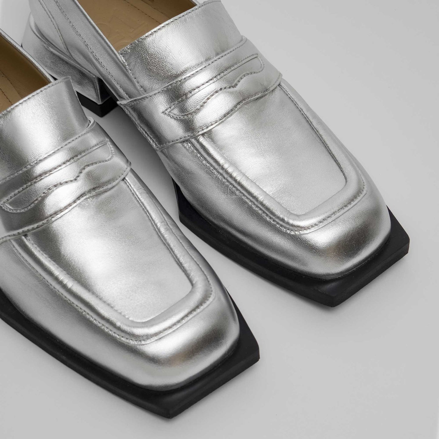 MINA COLLEGE SILVER