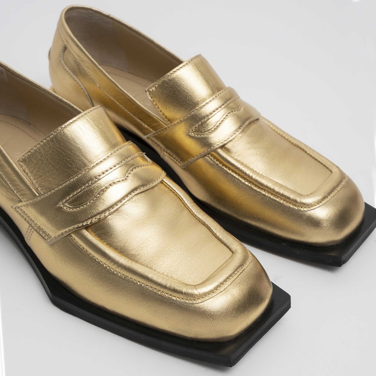 MINA COLLEGE GOLD