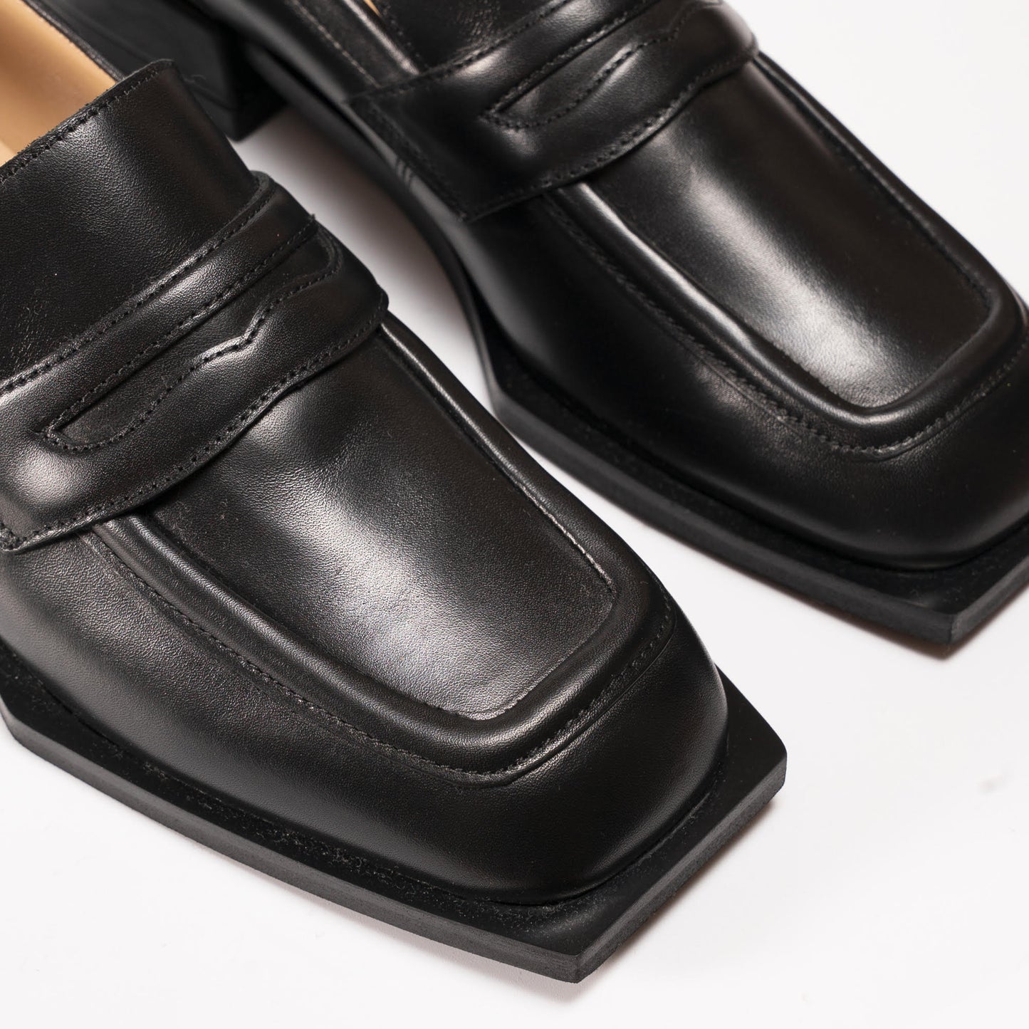 MINA COLLEGE BLACK