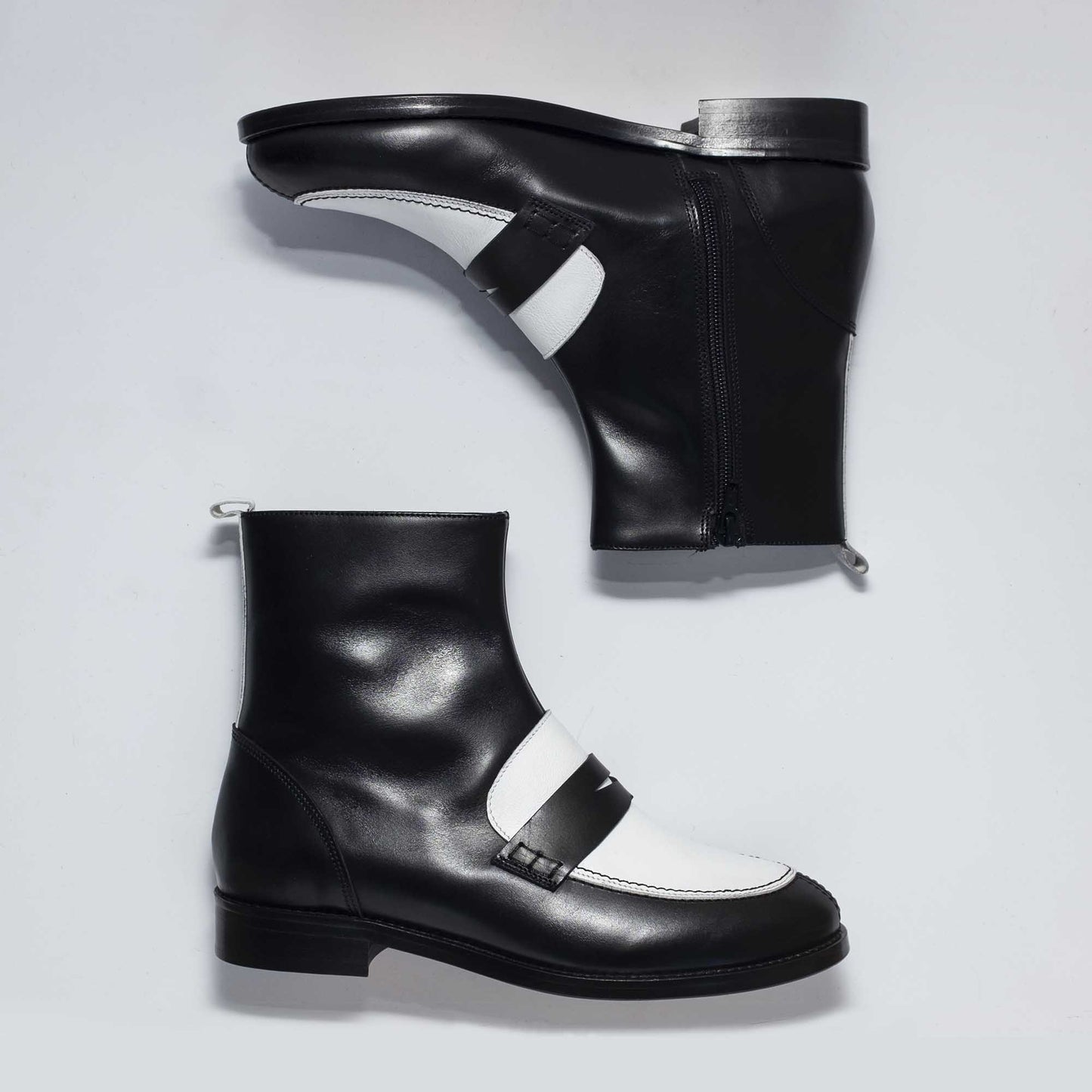 21.23 COLLEGE BOOTS