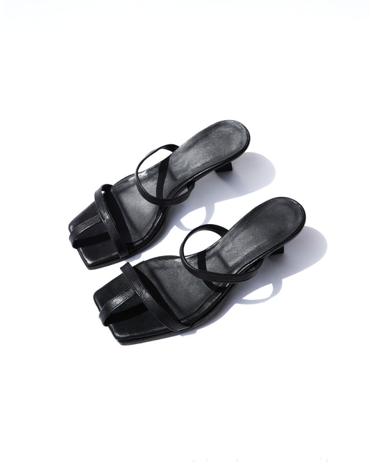 VIRA Black