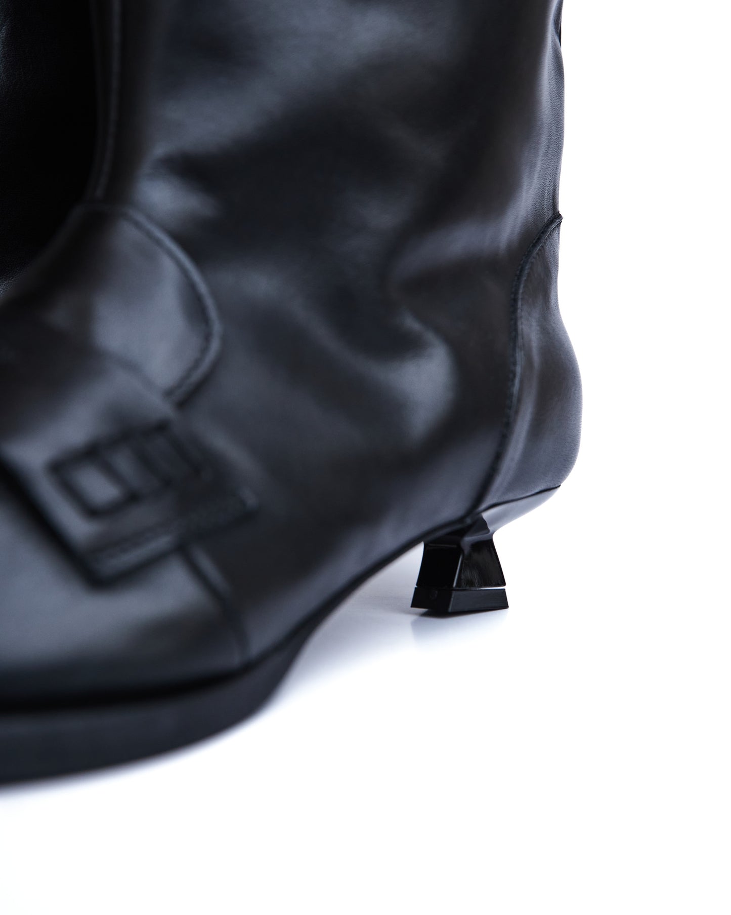 BLADE — Stivale a Tubo in Pelle Nera